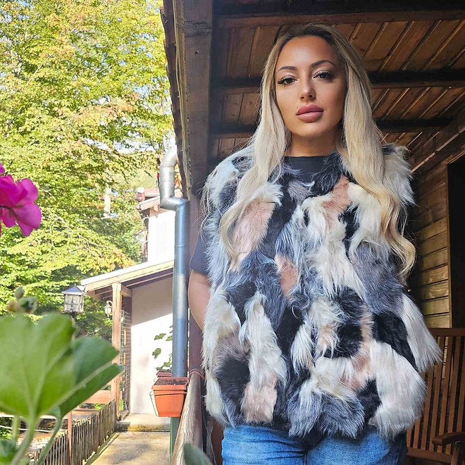 Бежов Модерен елек с косъм