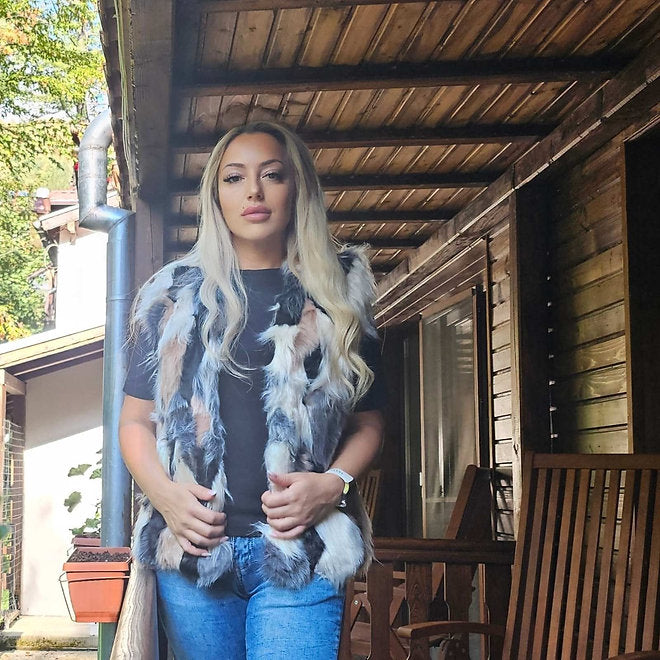 Бежов Модерен елек с косъм