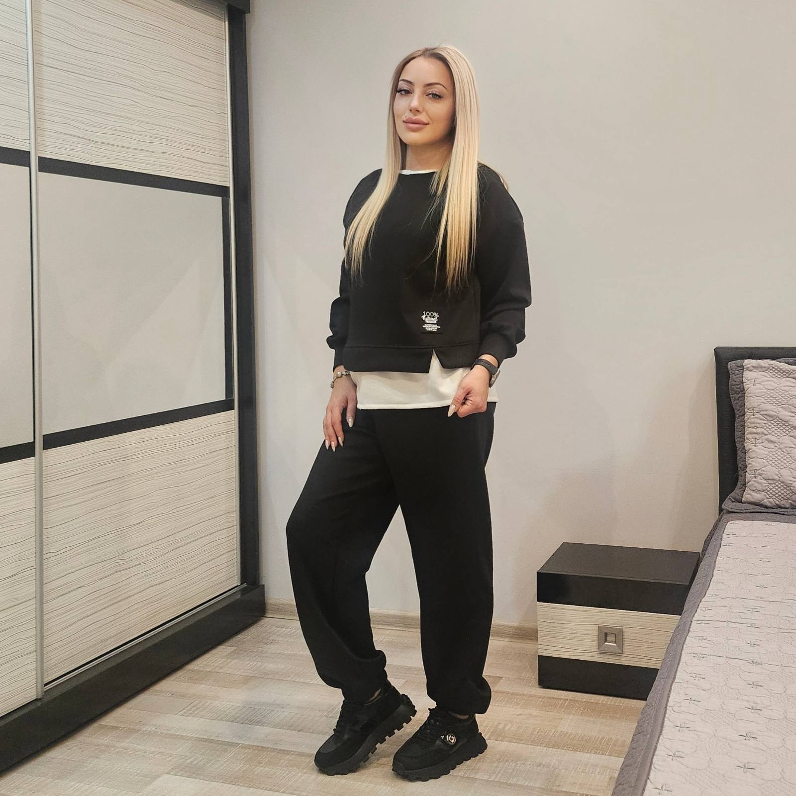 Дамски Комплект Ния черно